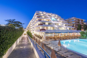Отель Hotel Montemar Maritim  Санта-Сусанна